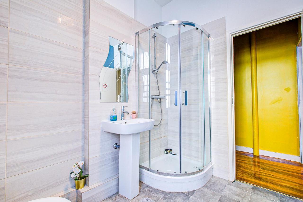 Studio With A Large Toilet And A Separate Room Budget Price Central London Eksteriør bilde